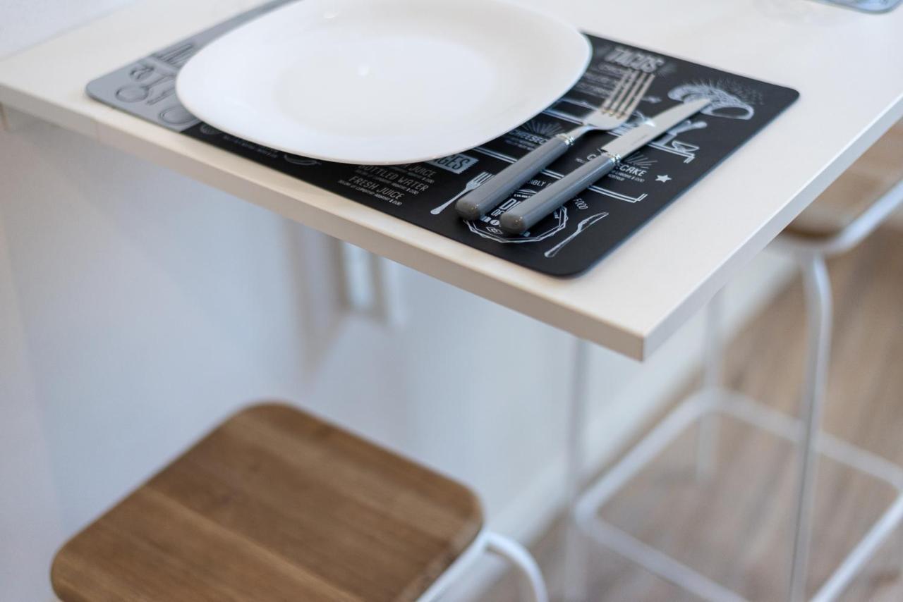 Alojamento de Acomodação e Pequeno-almoço Interno12 *